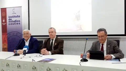 Un momento del acto de presentaci&oacute;n del informe (C.A.)