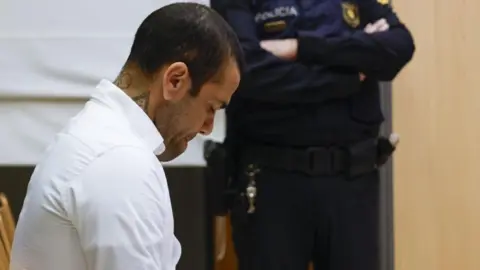 Dani Alves durante el juicio (CEDIDA)