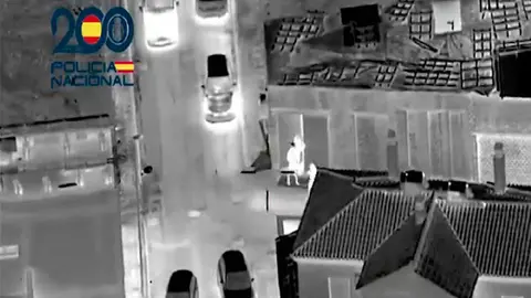 Un momento del operativo (POLIC&Iacute;A NACIONAL)