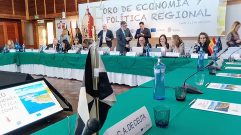 Foro de Econom&iacute;a y Pol&iacute;tica Regional