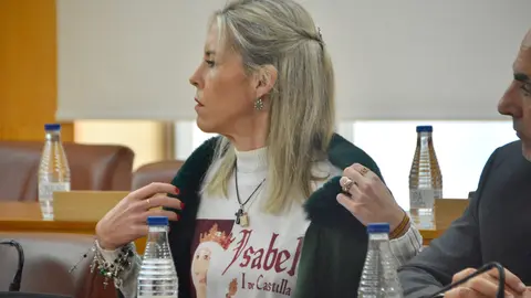 Teresa L&oacute;pez, outfit Isabel la Cat&oacute;lica