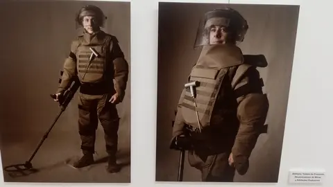Exposici&oacute;n &laquo;Detr&aacute;s del uniforme&raquo;