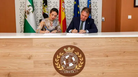 Orozco y Roviralta, en el acto de la firma del acuerdo (CEDIDA)