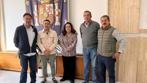 La delegada del Gobierno se ha reunido con los representes vecinales (Cedida)