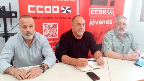 De izquierda a derecha, Lara, Mart&iacute;n y Postigo, durante la rueda de prensa ofrecida este mi&eacute;rcoles (C.A.)