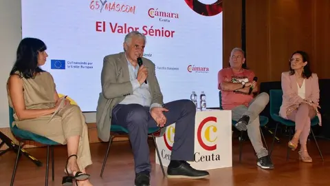  Fernando Romay motivando a los mayores de 45./Alejandro Castillo 