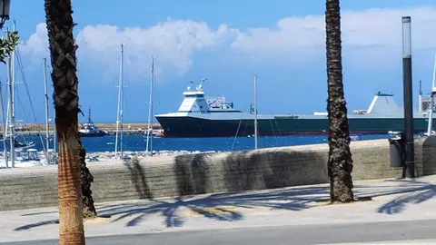 Mistral, barco de la basura (S.I.)