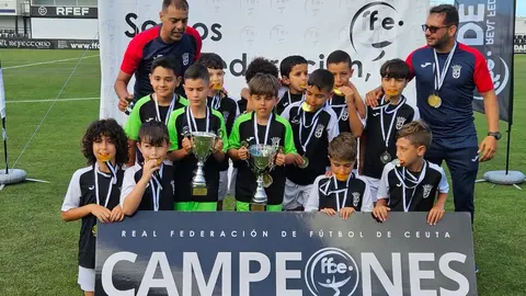 Ceremonia de clausura de las categor&iacute;as benjam&iacute;n y alev&iacute;n