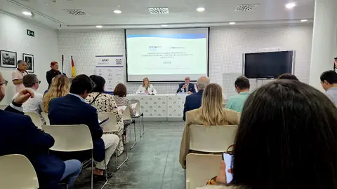  Presentaci&oacute;n del Informe sobre Absentismo Laboral / Laura Ortiz 