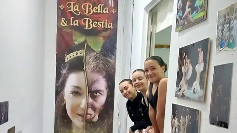 Escuela de Danza Rosa Founaud