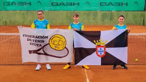 Los tres peque&ntilde;os tenistas ceut&iacute;es que representaron a la ciudad en el Campeonato de Espa&ntilde;a (CEDIDA)
