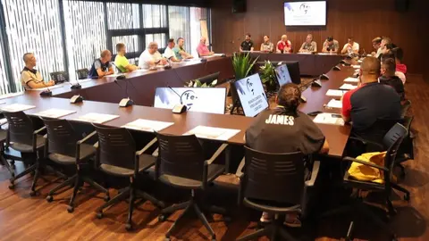 Reuni&oacute;n de la Comisi&oacute;n de F&uacute;tbol Base de la RFFCE