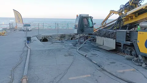 Obras instalaci&oacute;n cable el&eacute;ctrico submarino Juan XXIII Chorrillo