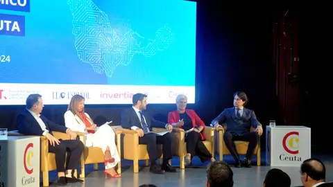  La mesa de inversi&oacute;n y financiaci&oacute;n ha abordado las posibilidades de Ceuta y sus sectores clave / Pablo Mat&eacute;s 