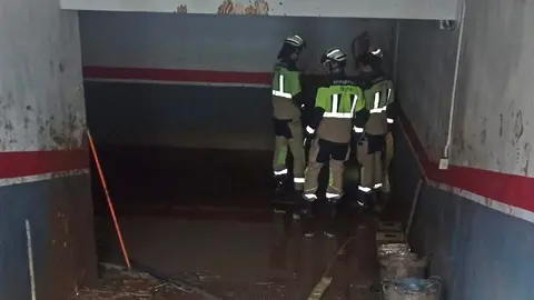 Bomberos ceut&iacute;es colaboran en Valencia / Cedida