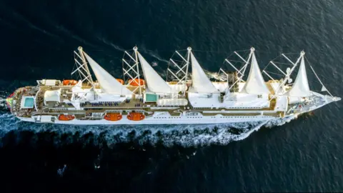 Velero crucero Club Med 2 / Fotograf&iacute;a: Autoridad Portuaria