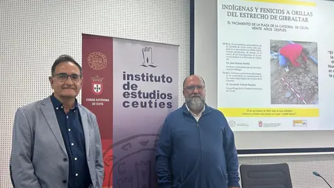 Jos&eacute; Su&aacute;rez y Fernando Villada aniversario yacimientos plaza catedral