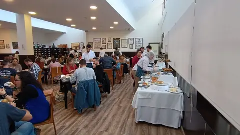 brunch solidario del IES Almina en apoyo al IES Alameda
