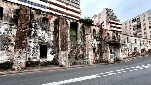 Almac&eacute;n Rampa de Abastos / E.Arteaga