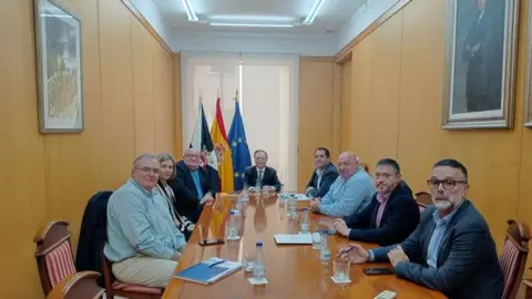CECE y Ciudad reuni&oacute;n marco aduanero