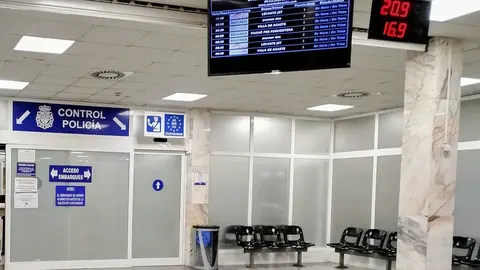Embarque estaci&oacute;n mar&iacute;tima~2