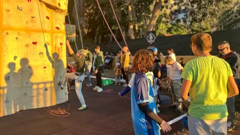 Jornada solidaria de puertas abiertas de Go Adventure / E. Arteaga