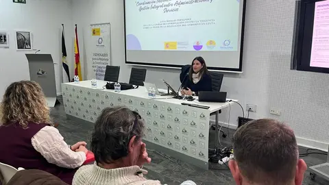 Livia Rosales durante su ponencia en el I Seminario, este mi&eacute;rcoles