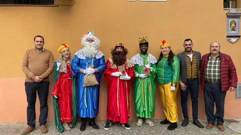 Magia y solidaridad en la Casa Regional de Ceuta con los Reyes Magos