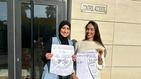 Karima Al Lal Ali y Nadia Abdelkader Skali, coordinadoras del Taller de Convivencia para H&aacute;bitos Saludables en la prisi&oacute;n de Fuerte Mendiz&aacute;bal