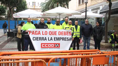 Concentraci&oacute;n de trabajadores de Estructuras del Estrecho