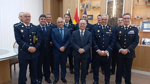 vivas y pi&ntilde;ero