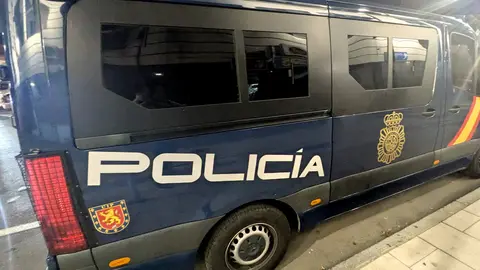 Furg&oacute;n de la Polic&iacute;a Nacional  recursos