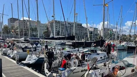  La empresa que explota el puerto podr&iacute;a fabricar barcos en Ceuta./archivo 