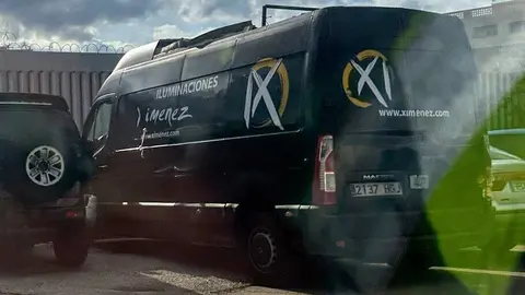 Furg&oacute;n que ha intentado pasar casi una tonelada de hach&iacute;s en un doble fondo / C.A.