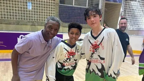 Robert Arjona, nueva promesa de Bulldogs, debuta con Marbella Piratas