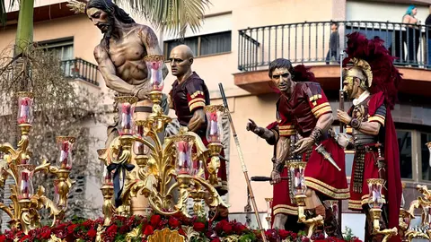  Salida procesional de la Hermandad de Nuestro Padre Jes&uacute;s de la Flagelaci&oacute;n y Mar&iacute;a Sant&iacute;sima de la Caridad / Archivo 
