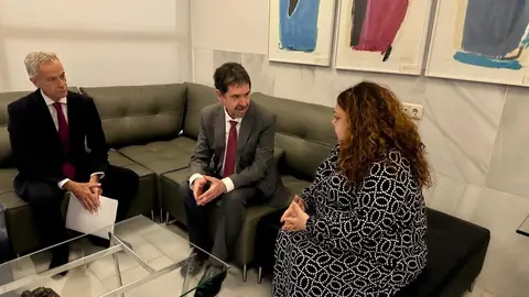Secretario de Estado de Educaci&oacute;n, Abelardo de la Rosa visita Ceuta, recibido por Miguel Se&ntilde;or y Cristina P&eacute;rez / Delegaci&oacute;n de Gobierno