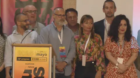 &Aacute;ngel Lara y Ejecutiva