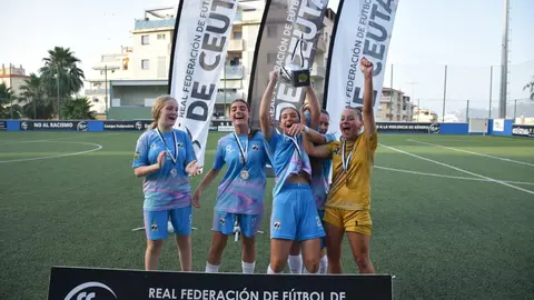 F&uacute;tbol 8 femenino