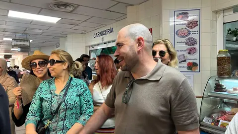 Miguel &Aacute;ngel P&eacute;rez Triano, PSOE, Had&uacute;, mercado, visita / E.Arteaga