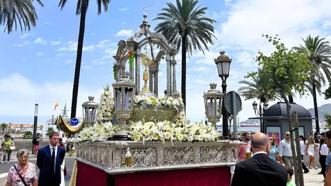 El Corpus Christi en su custodia / E. Arteaga