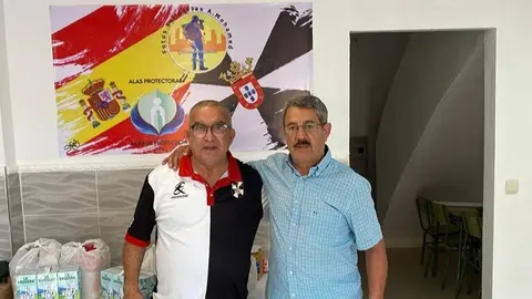 Abdeselam Mohamed y Hamido Mohamed "Frugui" en el local de la asociaci&oacute;n en el Morro