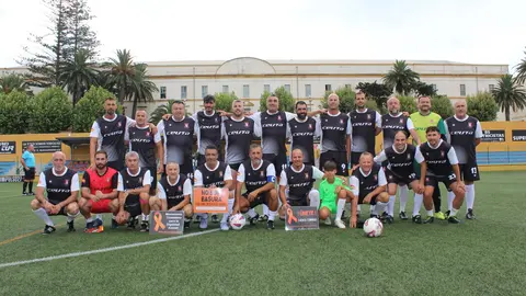 Los veteranos de Ceuta, reivindicando un lugar digno donde despedir a las mascotas