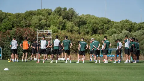 Reconocimientos m&eacute;dicos AD Ceuta FC / Cedidas
