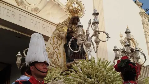  Ofrenda a la Virgen de &Aacute;frica 