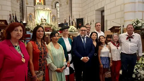 Ofrenda floral a la Virgen de la Victoria / Casa R. de Ceuta de Melilla