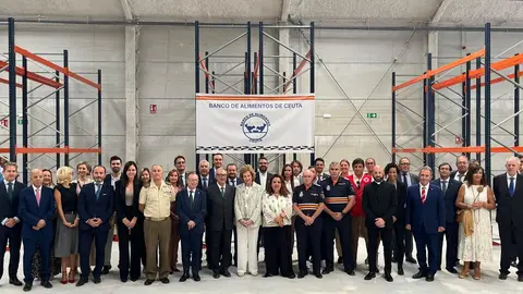 Visita de la Reina Sof&iacute;a al Banco de Alimentos de Ceuta