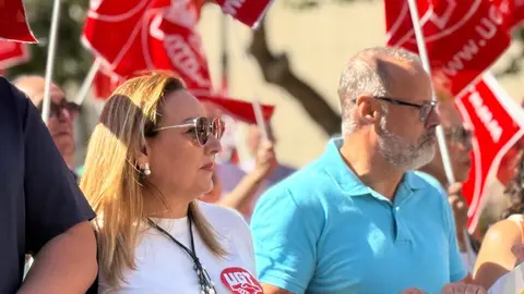 &Aacute;ngel Lara (CCOO) y Yolanda Aparicio (UGT) / M.Zapico