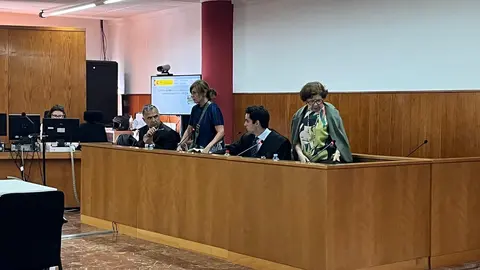  Deu y Mateos durante el juicio en la Audiencia./archivo 