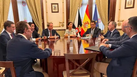 Reuni&oacute;n Ciudad y CESUR / La Ciudad